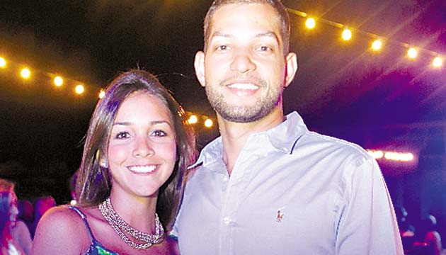 7. Anais Cedeño y Giancarlo Tapia.