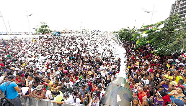 En los culecos de la capital se congregaron 8,000 personas.(Edwin González)