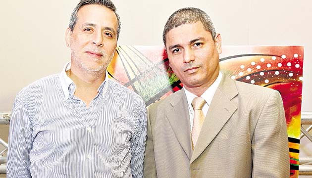 2. Eduardo Salaverry y Alexander Fragueiro.