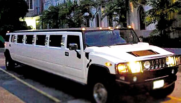 La “limuhummer” para cumpleaños y recorridos por la ciudad.