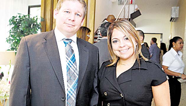 5. Joseph Racines y Lady Almanza.