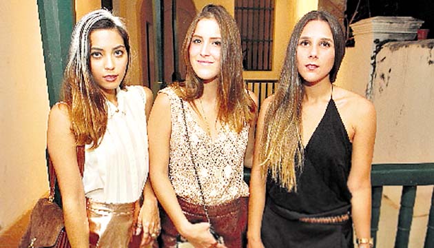 3. Tata Hellmund, María Caycedo y Jeannette Galavis.