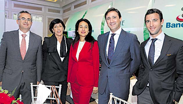 5. José Marín, Esperanza Casteleiro, Marcella Ciacci, Jaime Burguete y Mario Martin.