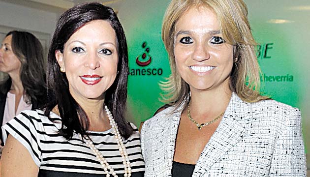 8. Jennie Urrutia y Marlene Michelle Díaz.