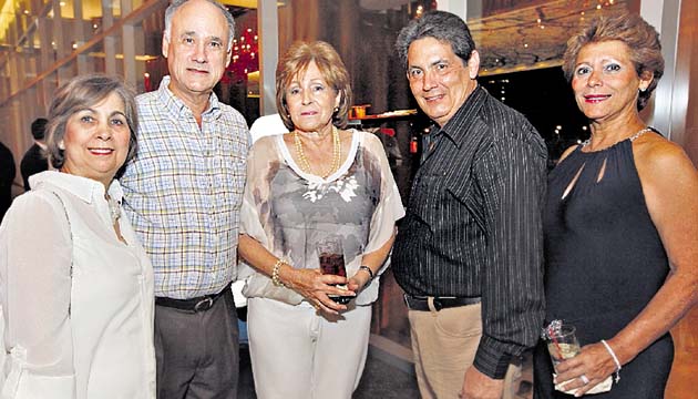 12. Jennie de Moreno, Cecilio Moreno, Carmen Stow, Walter Silvera, Liza Fábrega de Silvera.