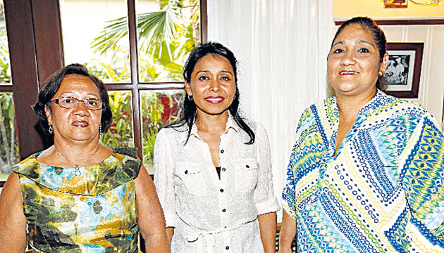 5. Berta Moscoso, Elizabeth de Herrera y Janette Moreno.