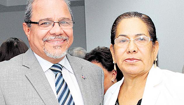 7. Octavio Lister y Magali Funes.