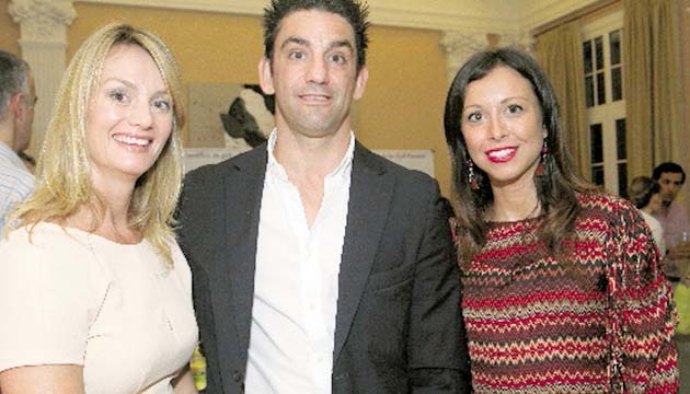 4. Gabriela Crooke, Oliver Vidalot y Rossana Roccari.
