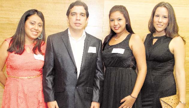 3. Doris Sánchez, Francisco Jaramillo, Evelin de León y Anna Beatriz Marengo.