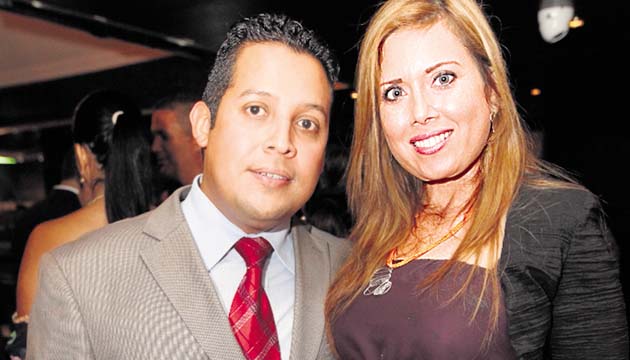 8. Víctor Alvarado y Lorena Tobon Abood.