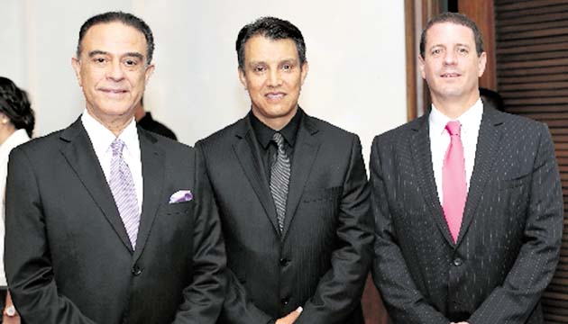 10. Guillermo Adames, Oscar Borda y Antonio García.
