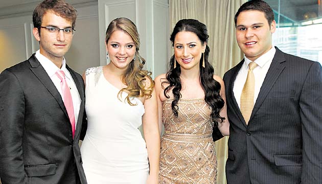 5. Nicholas Sanchis, Sara Moreno, Ana Teresa Gago y José Ignacio Arango.