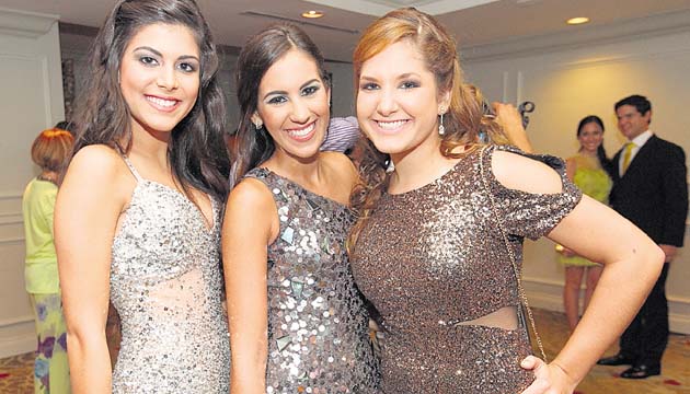 11. María Lorena Massot, María Cristina Arosemena y Sophia Koalick.