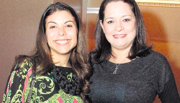 6. Regina Barletta y Rosabel Segistan.
