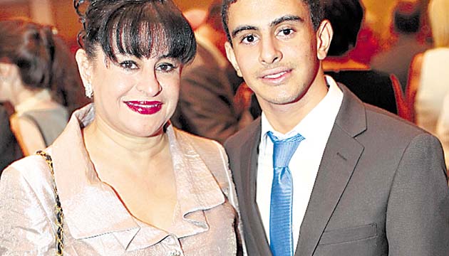 8. Greta Marchosky y Roberto Turner.