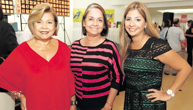 12. Ida Spadafora, Vielka Chiari y Pamela Medina.