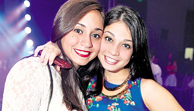 7. Diana Vargas y María del Mar Arias.