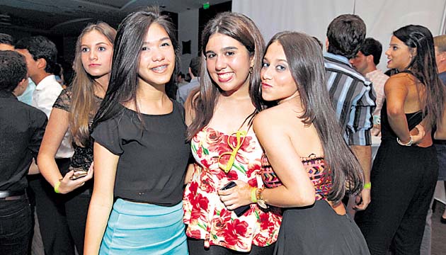 9. Oriana Canelones, Raquel García y Ana Angulo.