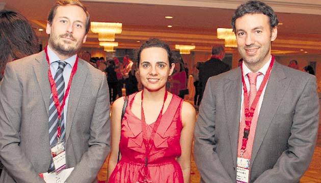 5. Eduardo Hernández, Mónica Bande y Bernardo Hernández.