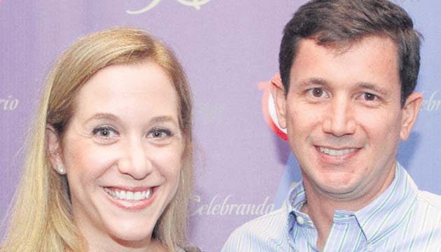 7. Marcella Vallarino y Carlos Hincapie.