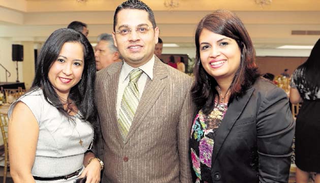 4. Idania Rosales, Ronald Miranda y Yajhaira Rangel.