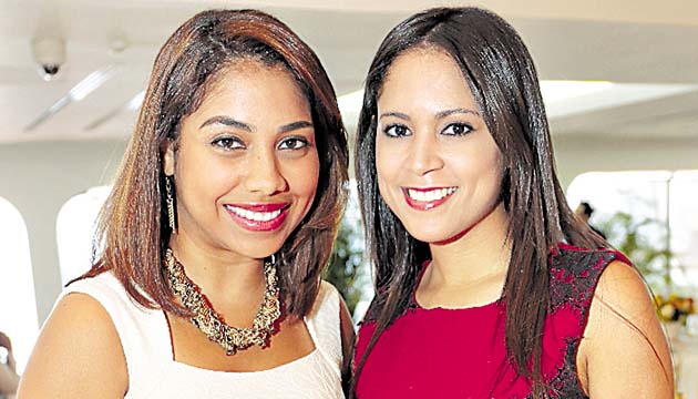 8. Yeritzell González y Karina Subía.