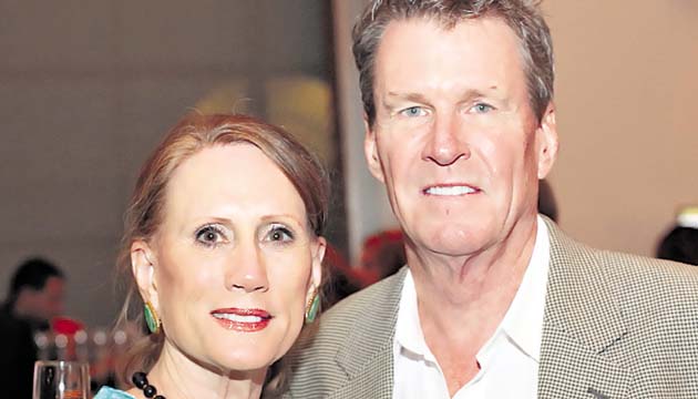 6. Clara Hardin y Bob Askew.