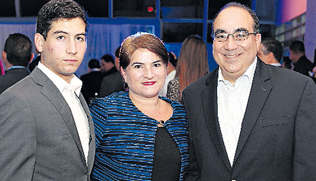 3. Eduardo Vaccaro Alcedo, Elida Alcedo de Arrosemena y Eduardo Vaccaro Pinzón.
