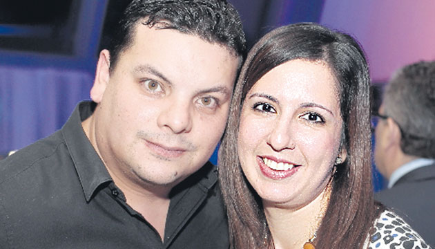 7. Mauricio Roa y Karina Quintero.