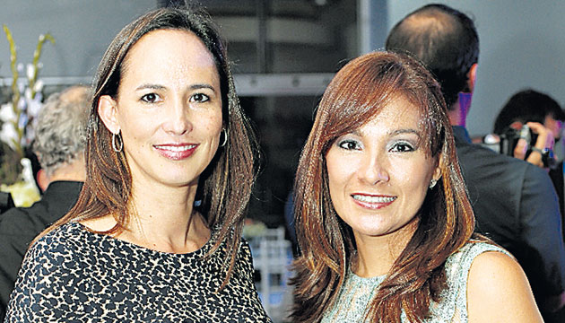 8. Leticia Ruíz y Anaika de Kravcio.