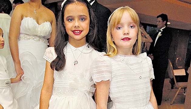 11. Sofía Costa y Valeria Boyd.