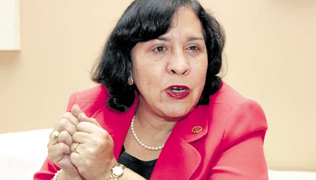 Ministros que niegan declarar / Marcela Paredes de Vásquez - Ministra de Educación