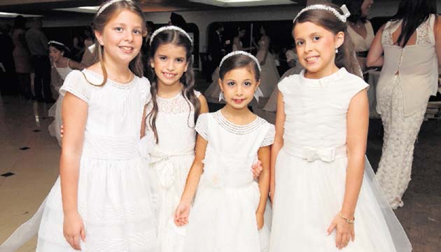 5. Camila Ortíz, Carolina López, Valentina Guardia Lewis y Adriana Simons.