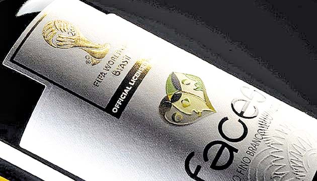 Los vinos llevan la etiqueta oficial del Campeonato Mundial Brasil 2014.