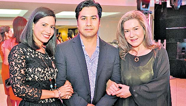 8. Silvana Polo, Juan Francisco Umaña y Gilma Romero.