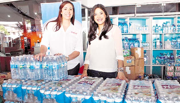 Digicel entrega agua en Azuero