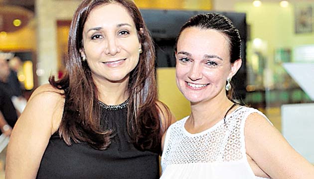 2. Patricia Álvarez y Rebeca Cardoze.