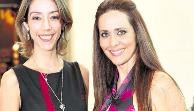 7. Paola Schmitt y Ana Lucía Herrera.