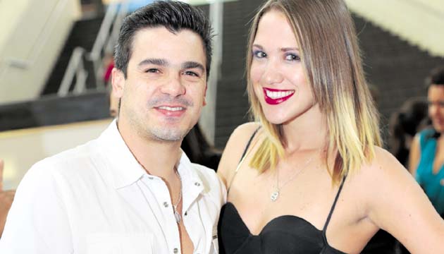 13. Enrique Vega y Jessica Franco.