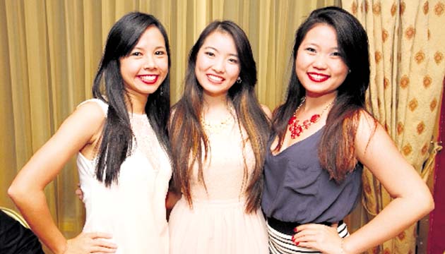 4. Sandra Wong, Kalin Liang y Zeny Hou.