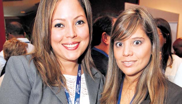 14. María del Pilar Sánchez y Diana Rodríguez.