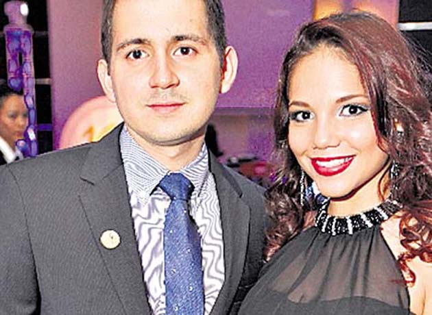 7. Juan David Nieto y Debbie Fábrega.