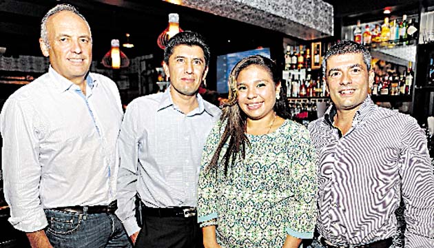 3. Alfonso Idoate, Rafael Gaspar, Betzy Araúz y Roger Gomis.