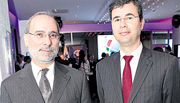 8. Antonio Luz y Wagner Alves.