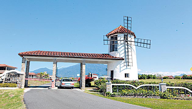 Ubicado en Boquete, Chiriquí. Más información: losmolinos.com.pa