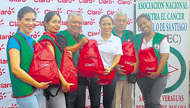 Claro Panamá entrega kits de emergencia