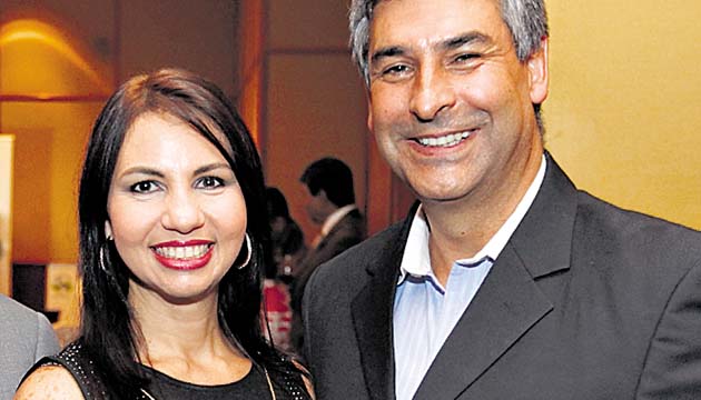8. Nori Falconi y Carlos González.