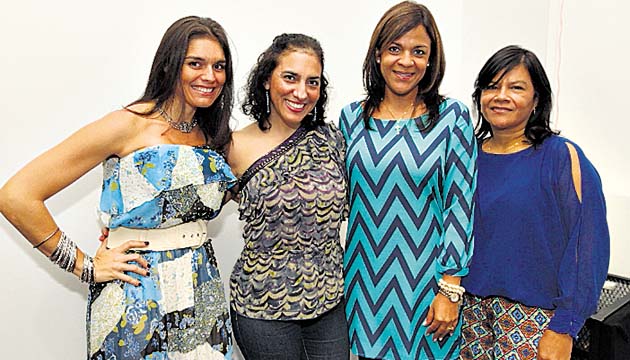 5. Paola de Tribaldos, Afrique Spadafora, Tamara de Defreitas y Sara Wars.