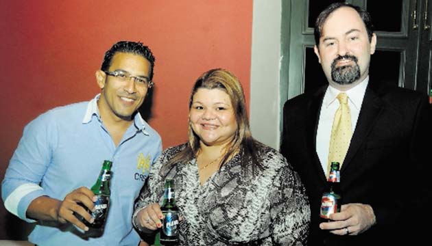 3. Alberto Gaitán, Michelle Epifanio y Alejandro Sossa.