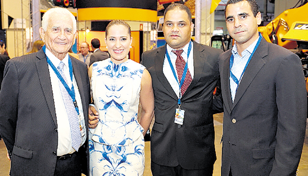 5. Carlos Barnes, María Cristina Cardoze, Elvis Cueto y Luis Melo.